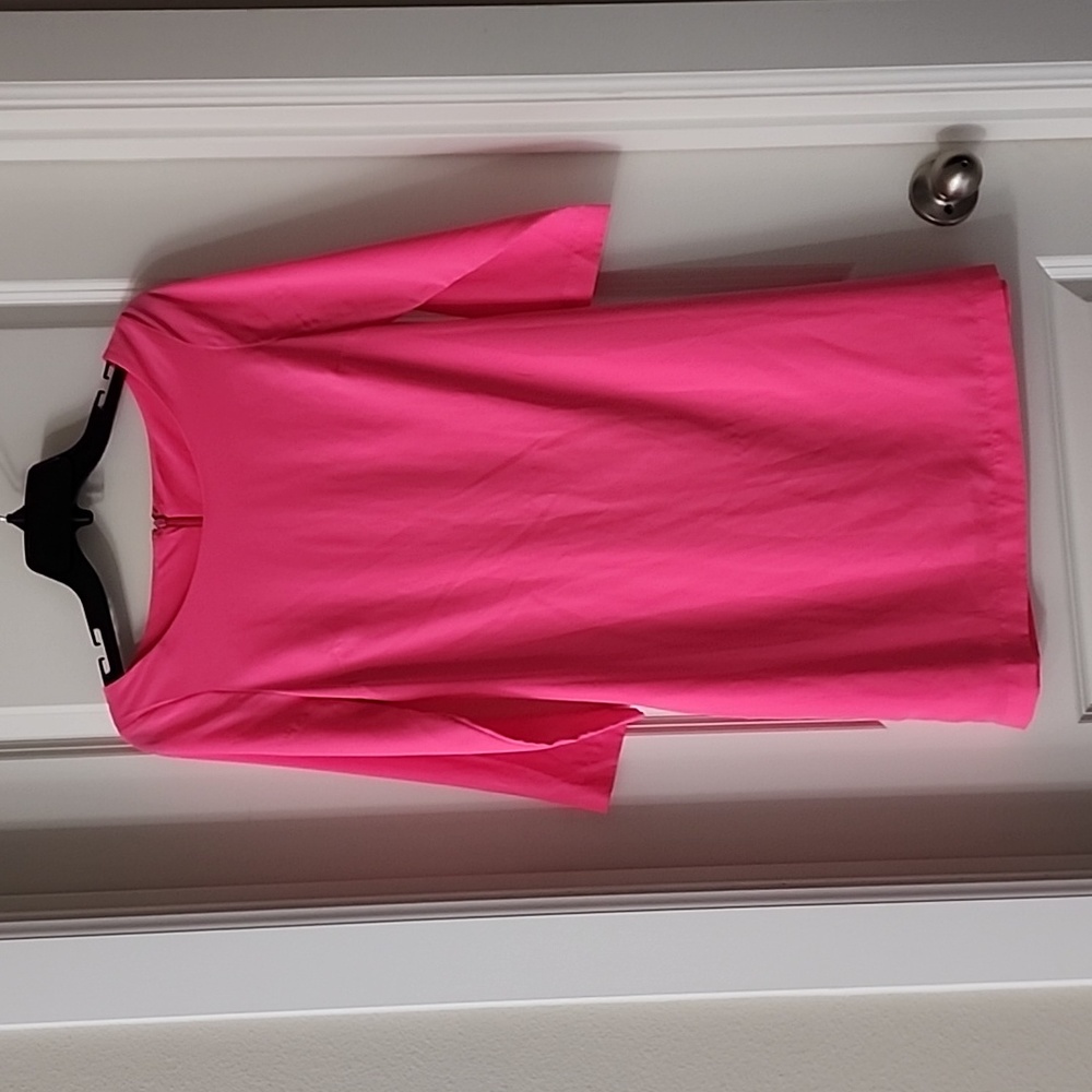 Cute bright pink 3/4 sleeve dress